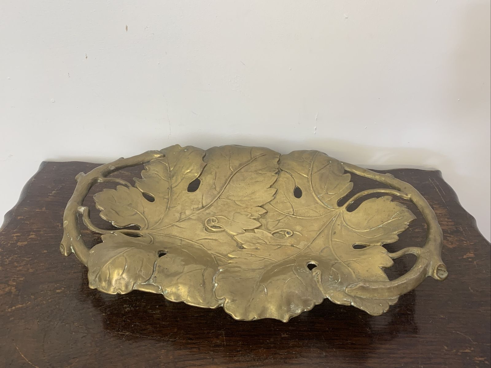 Stunning Antique Art Nouveau Heavy Brass Tray Centrepiece ￼ Business Cards