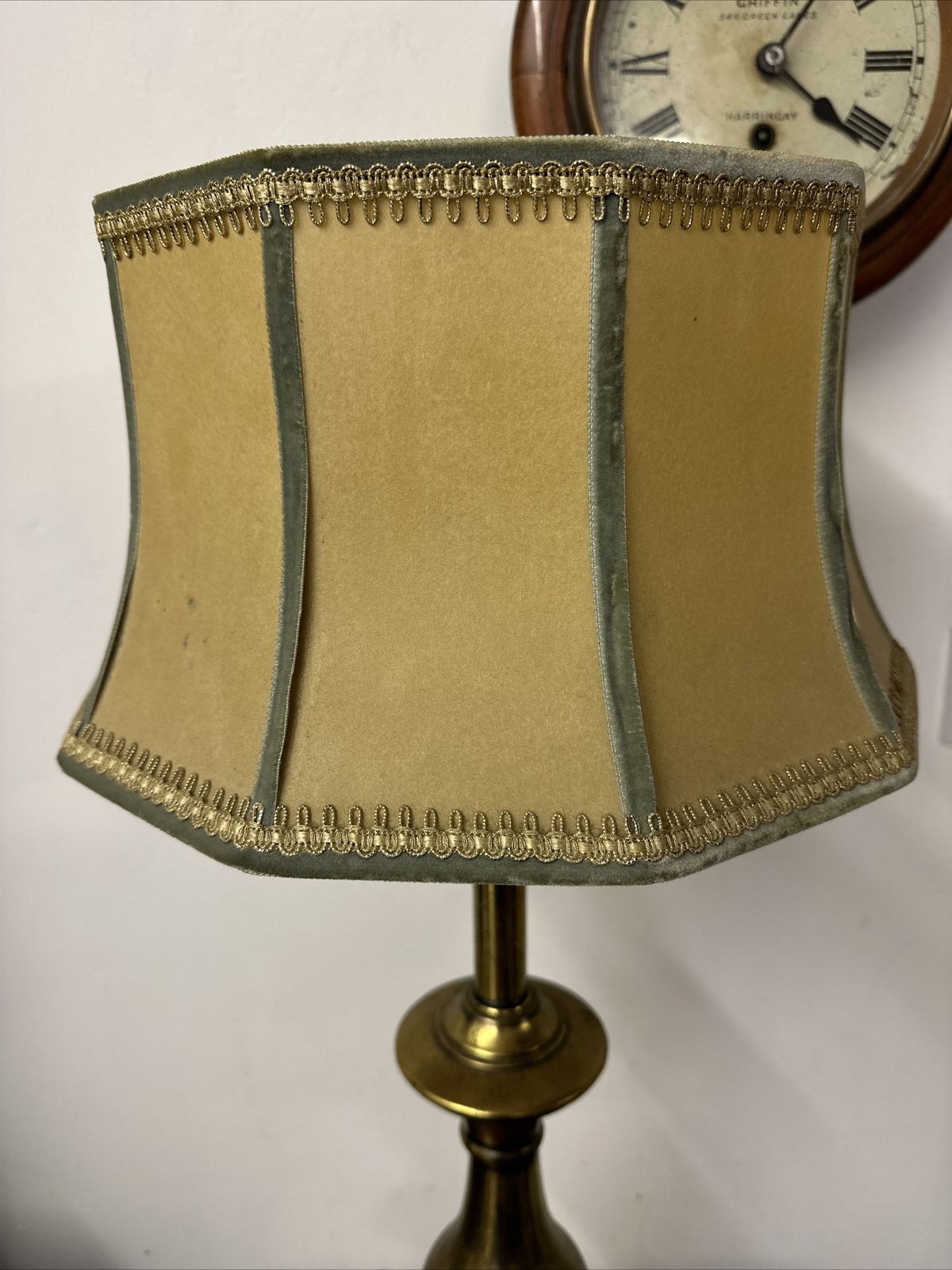 Beautiful Huge 32” Antique Brass Bulbous Lamp With Stunning Shade photo furniture