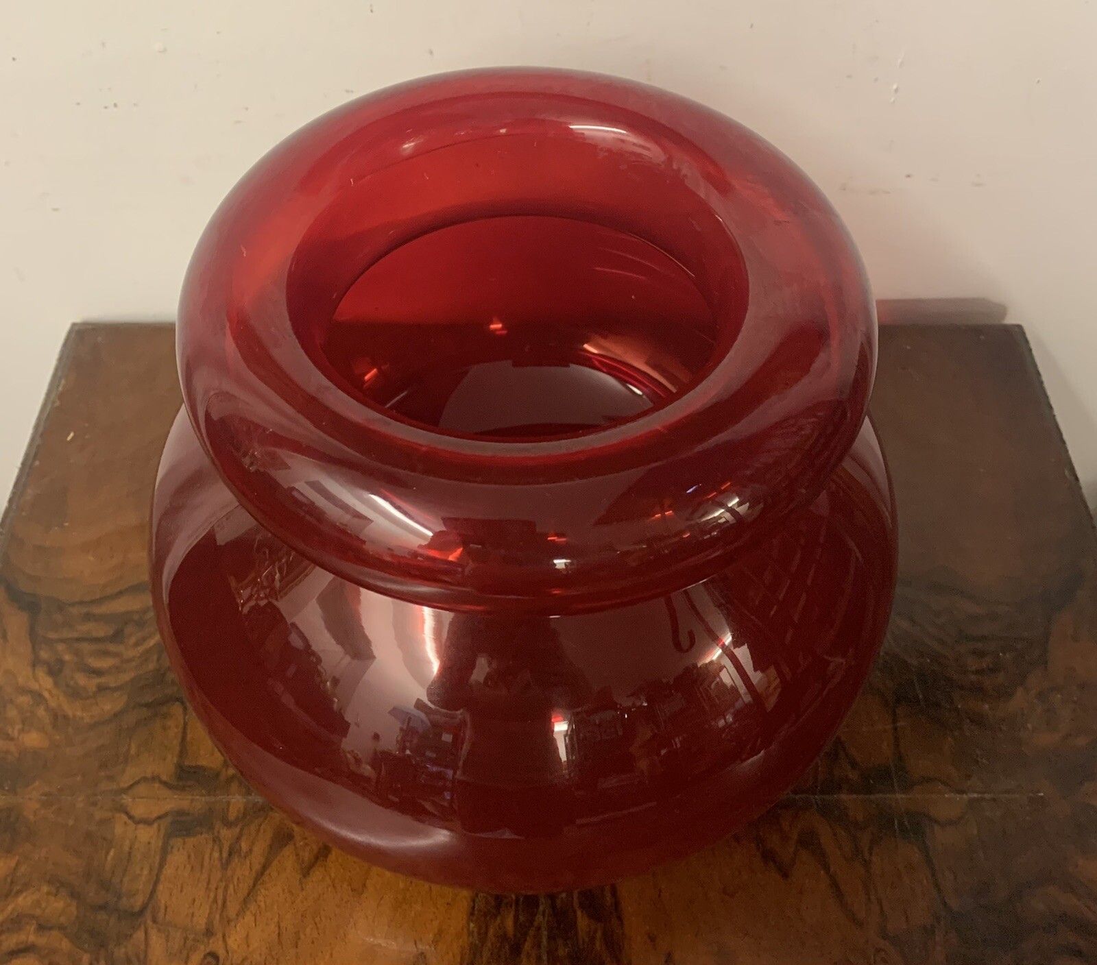 Superb Maria Vinka – Vase – Red – – Stockholm – 1999 photo for sale