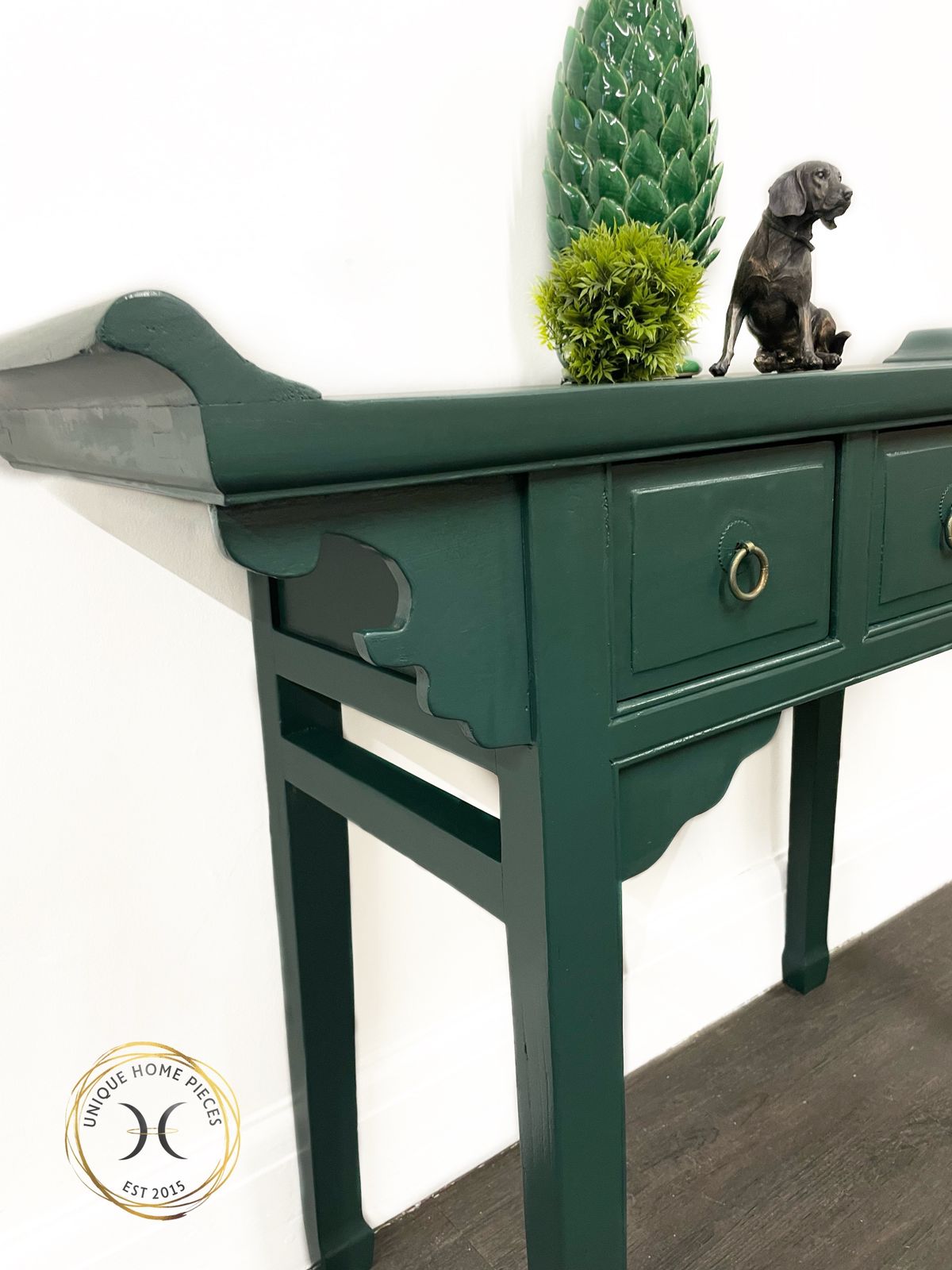 photo furniture Green Oriental Style Console