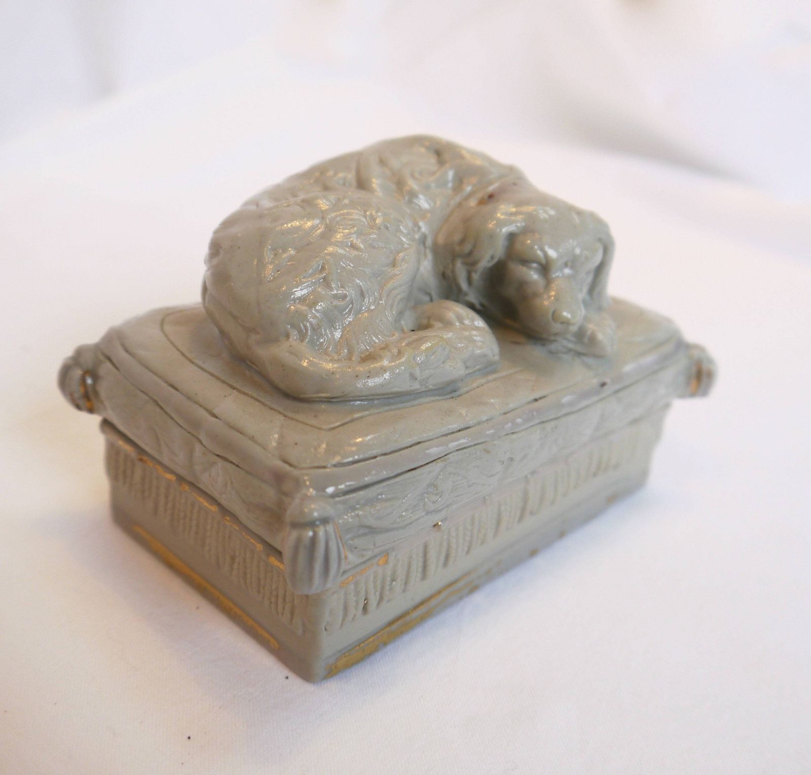 Sleeping Dog Lidded Pot, Spaniel Heavy Pottery Trinket Dish, Lidded Dish With Dog Design, Dog Ornament Dish photo 55.0