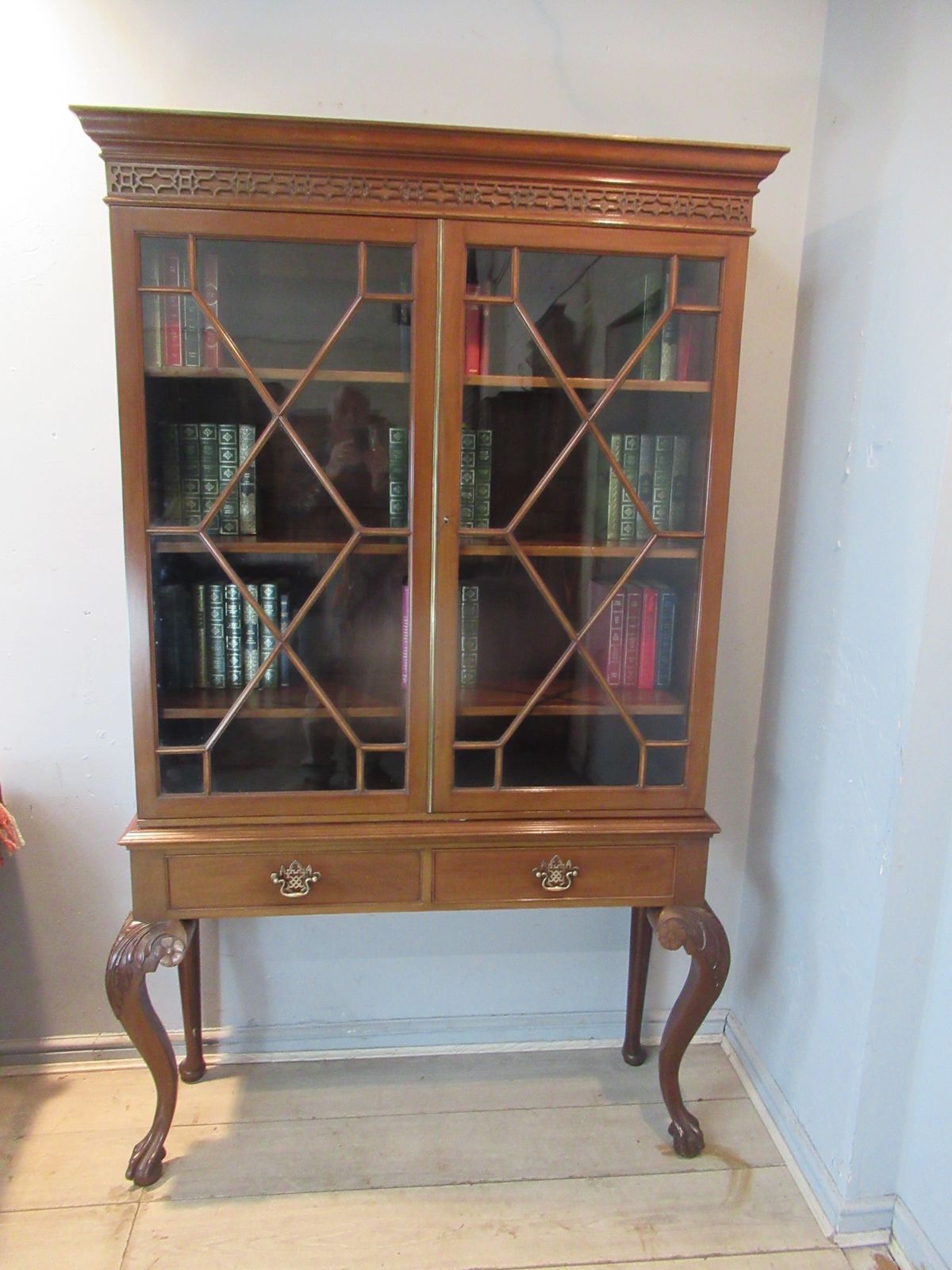 Chippendale   Style Mahogany   Bookcase Dating   From Around  The 1910s photo vinterior