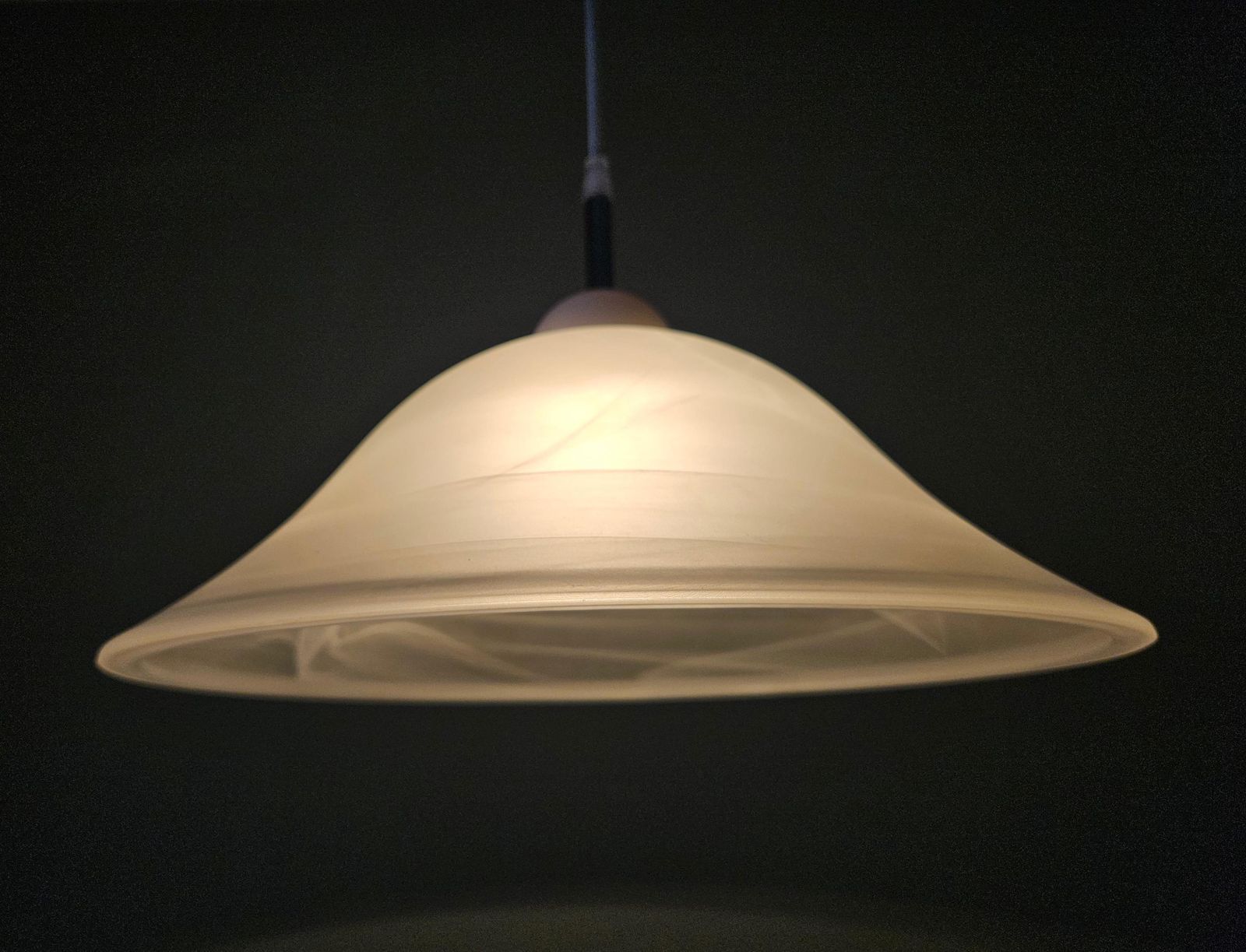 Vintage Murano Glazen Hanglamp, Mid-Century Plafondlamp, Hanglamp, Wit Paddenstoelvormig Murano Glas met Wervelmotief, Vintage Kroonluchter photo 144.0