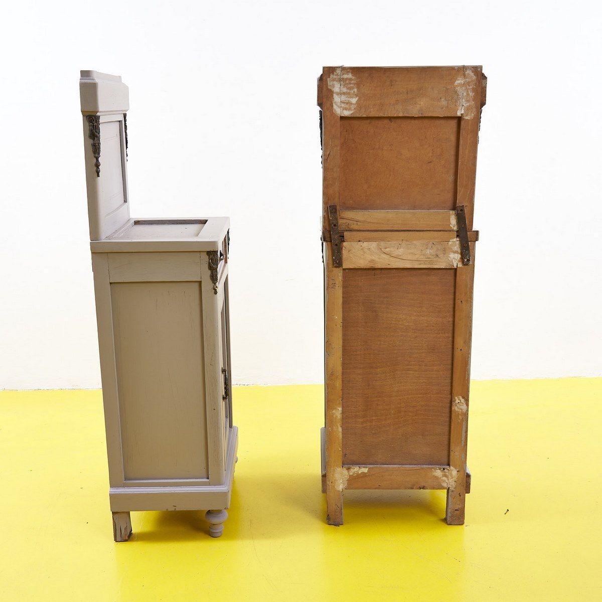 Pair Of Early 1900s Bedside Tables In Dove Grey Wood photo vintage