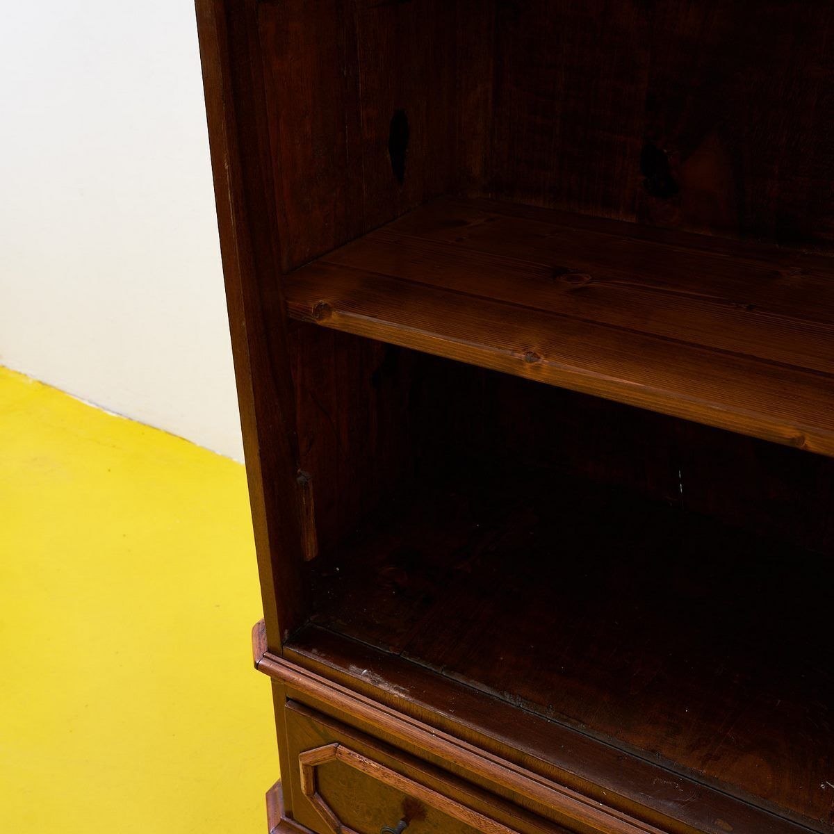 photo vinterior 19th Century Bookcase Cabinet With Ground Glass