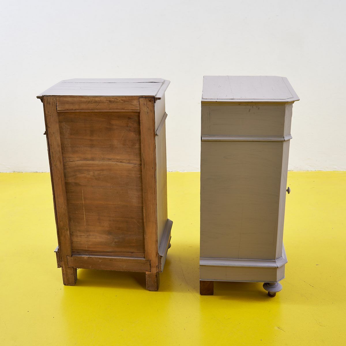360.0 Pair Of 1930s Dove Grey Bedside Tables photo
