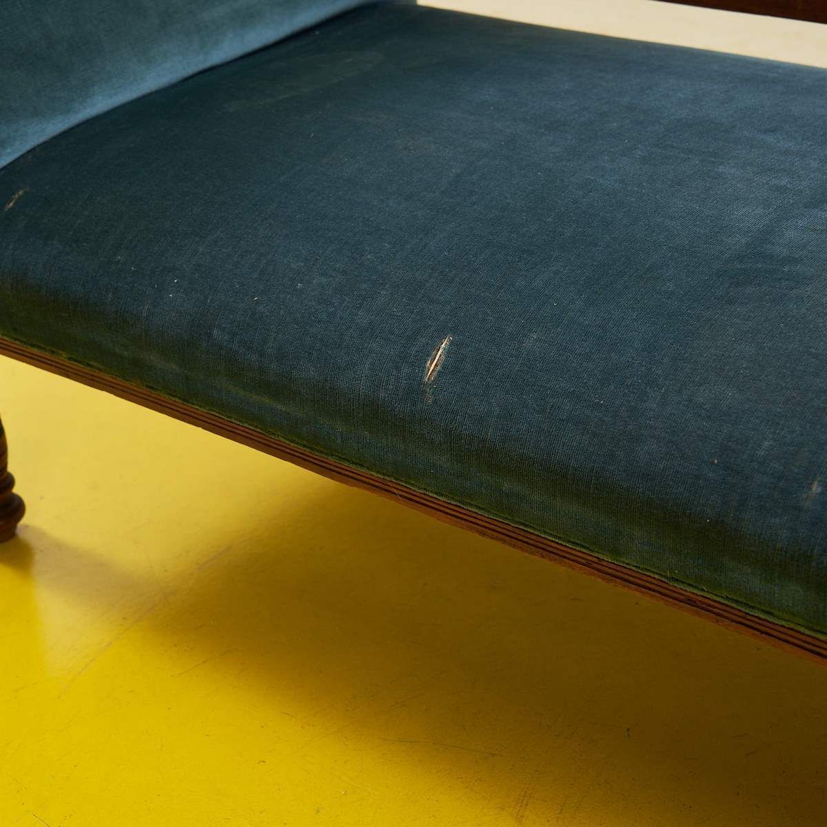 Wooden And Velvet Daybed Sofa, 1800s photo 802.0