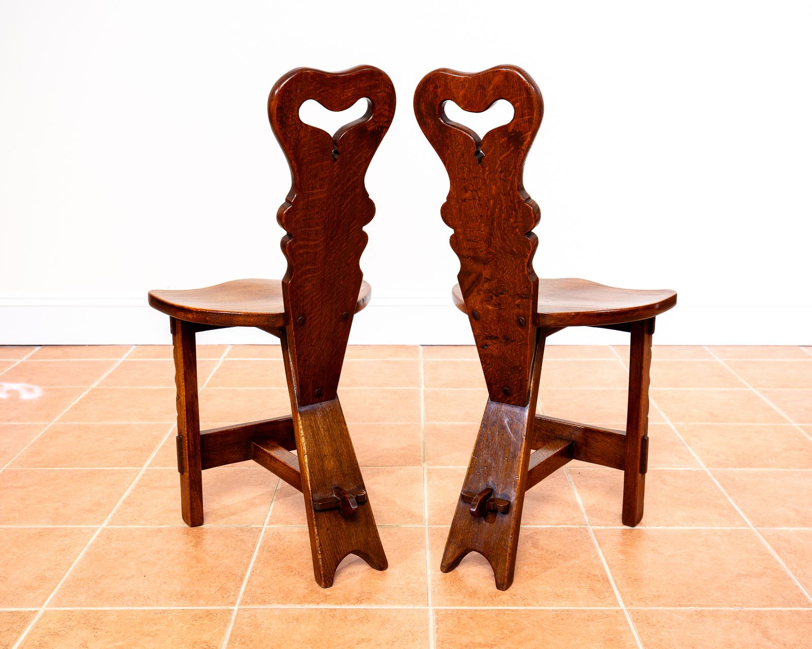 Vintage Arts & Crafts Chairs Pair Hall Side Dining Chairs By Rupert Griffiths Rusti.C Cotswold School Traditiona.L Mission Craftsman Mid Century Mcm photo buy