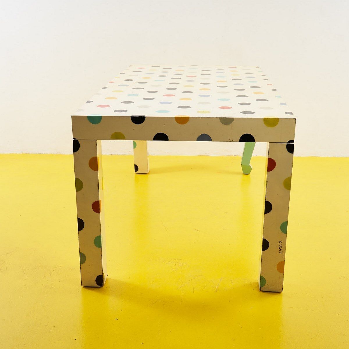 Design Table In Laminated Wood With Polka Dots, Seletti Piu Damien Hirst photo vintage