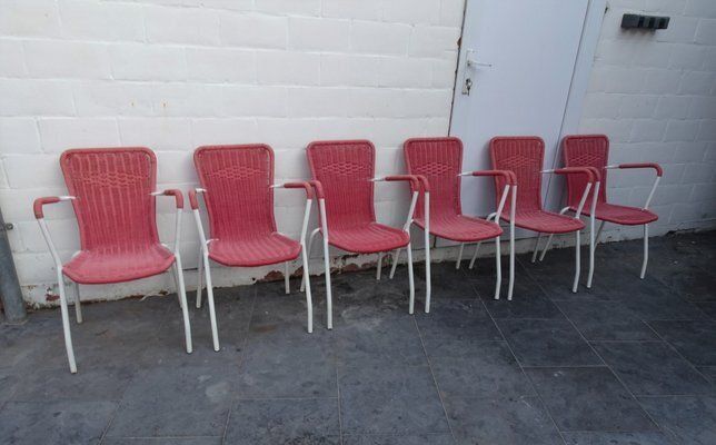Italian Pink Plastic Chairs From Scoubidou, 1950s, Set Of 6 photo for sale