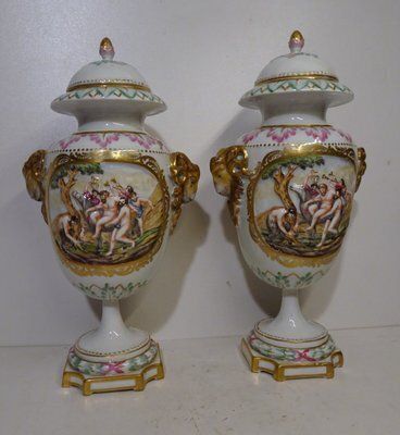 Antique 19th Century Porcelain Medici Lidded Vases From Capodimonte, 1890s, Set Of 2 photo buy