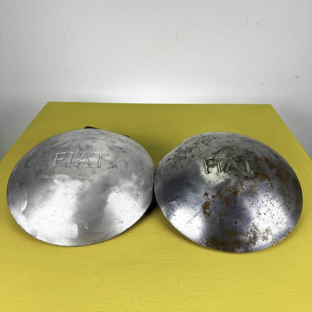 Fiat Topolino Wheel Cap Studs, 2 Pieces