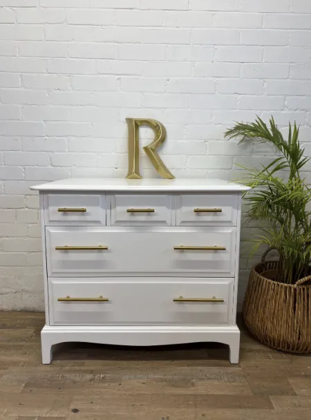 photo furniture Stag Minstrel Chest Of Drawers 3 Over 2 Painted All White