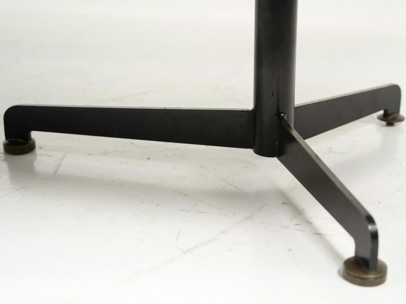 Mid Century Modern Desk By Olsvaldo Borsani, 1960s photo 6150.0