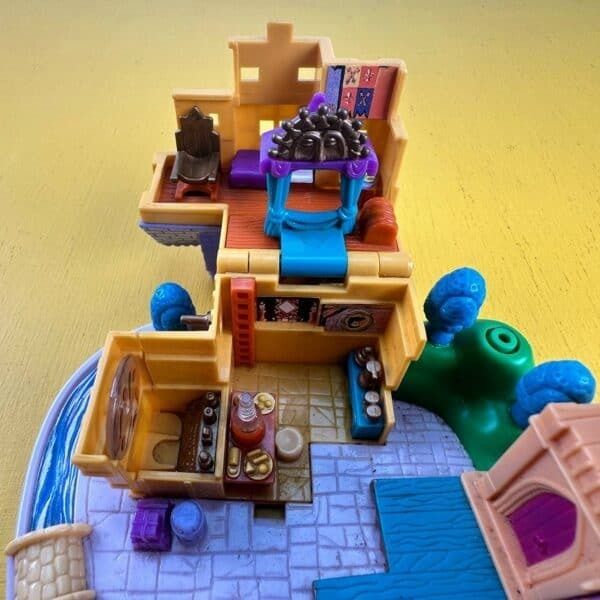 Polly Pocket Game Notre Dame And The Giraffe House photo vintage