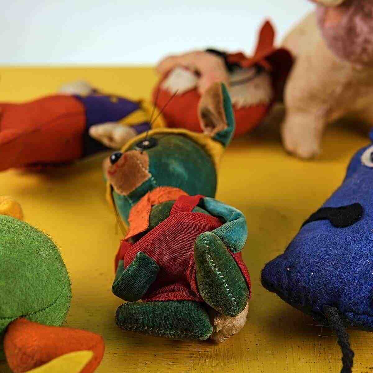 Lot Of Puppets From The Early 1900s, 6 Pieces photo for sale