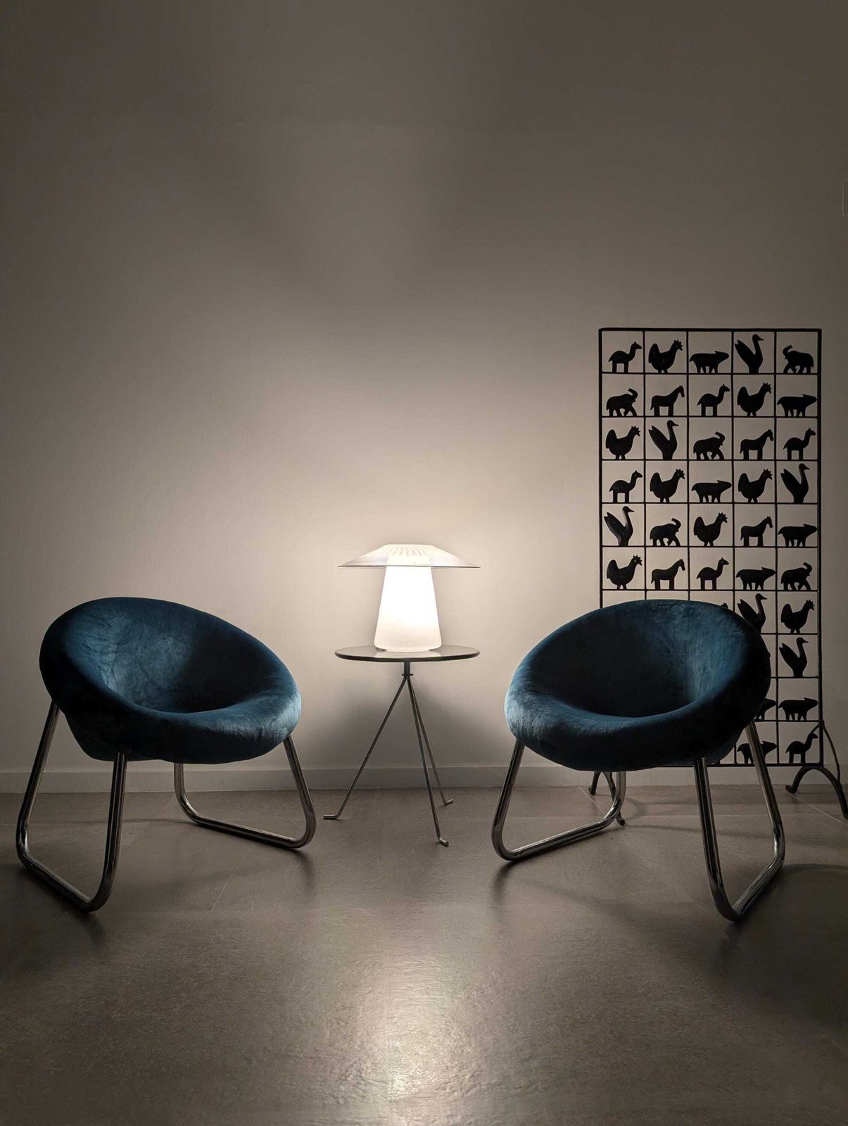 Pair Of Italian Armchairs In Chromed Metal And Blue Velvet, 1970s photo Furniture