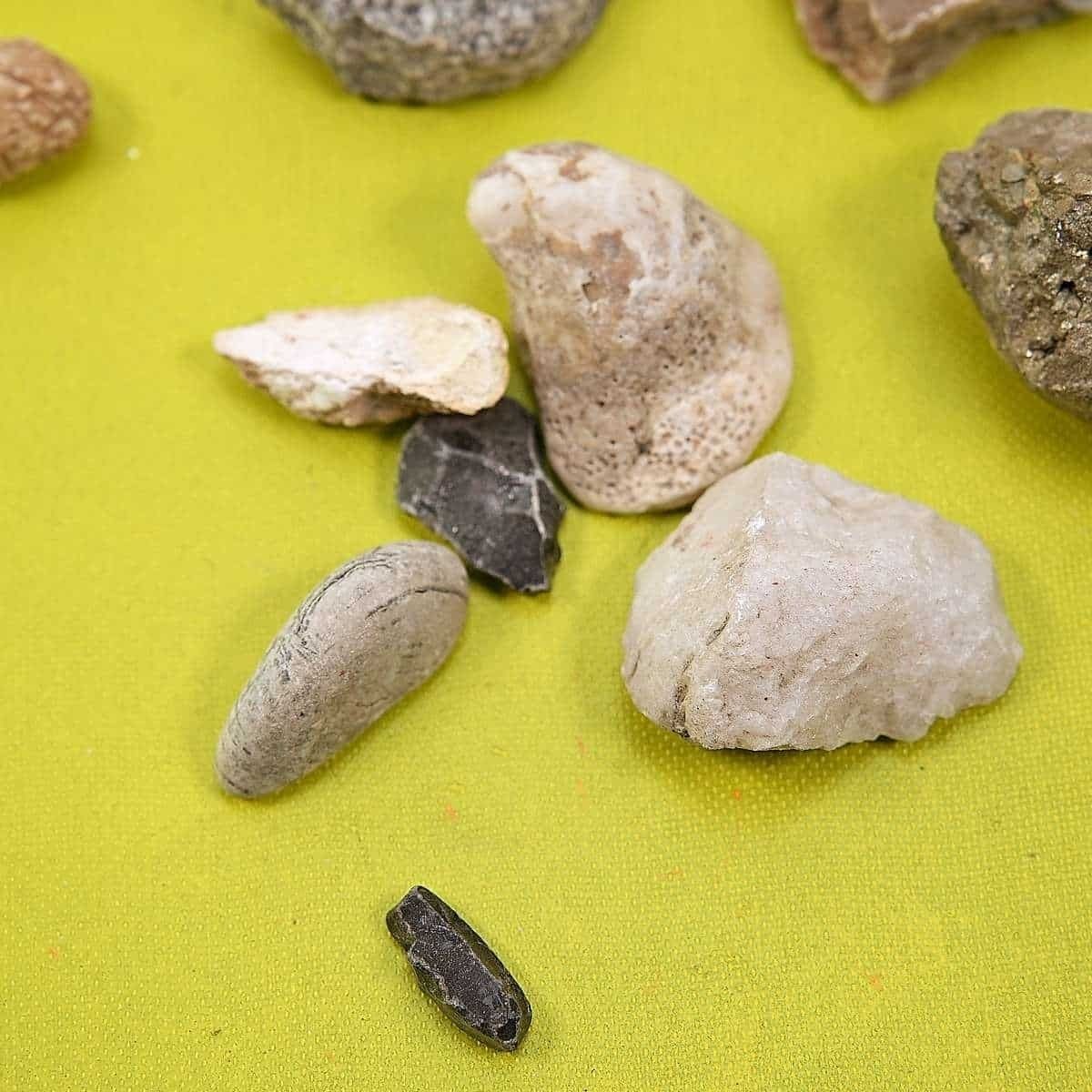 Lot Of Mixed Collectible Stones And Minerals photo buy