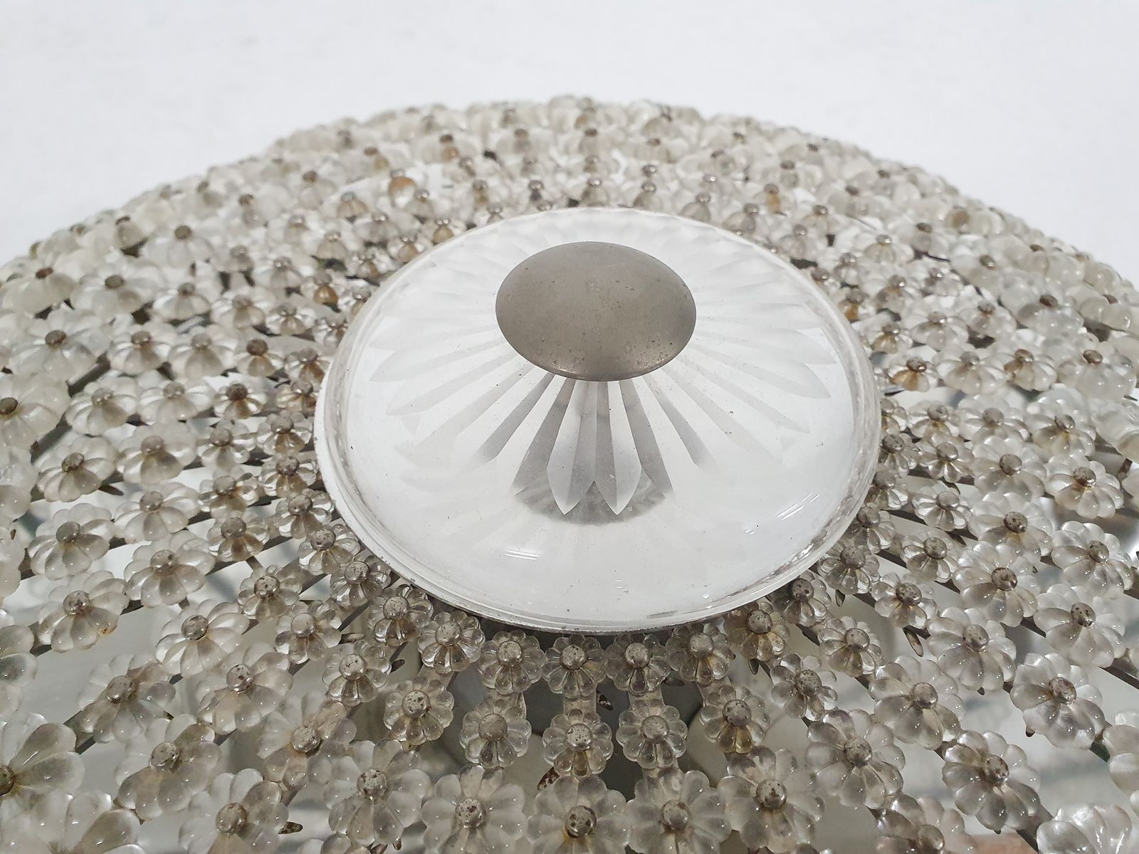 Mid Century Plafondlamp Met Glazen Bloemen, Frankrijk, Jaren 1960 photo vinterior