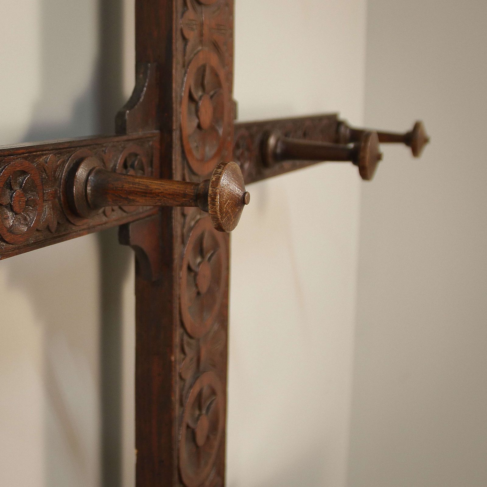 Hall Stand Late Victorian In A Crucifix Shape With Bobbin Legs photo vinterior
