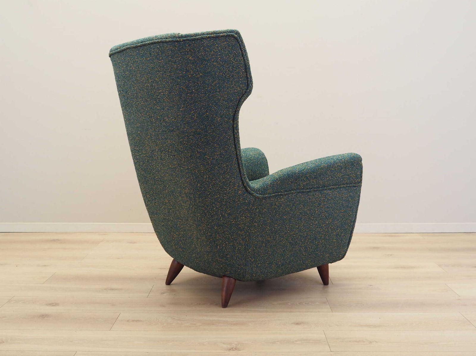 photo furniture Green Armchair, Italian Design, 1970s, Production: Italy