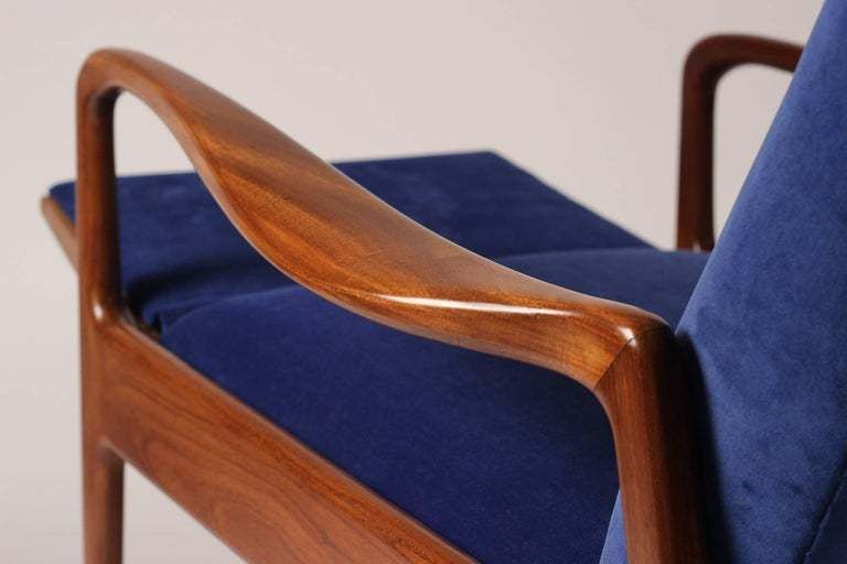 Mid Century Modern Reclining Lounge Chair By Greaves And Thomas photo vinterior