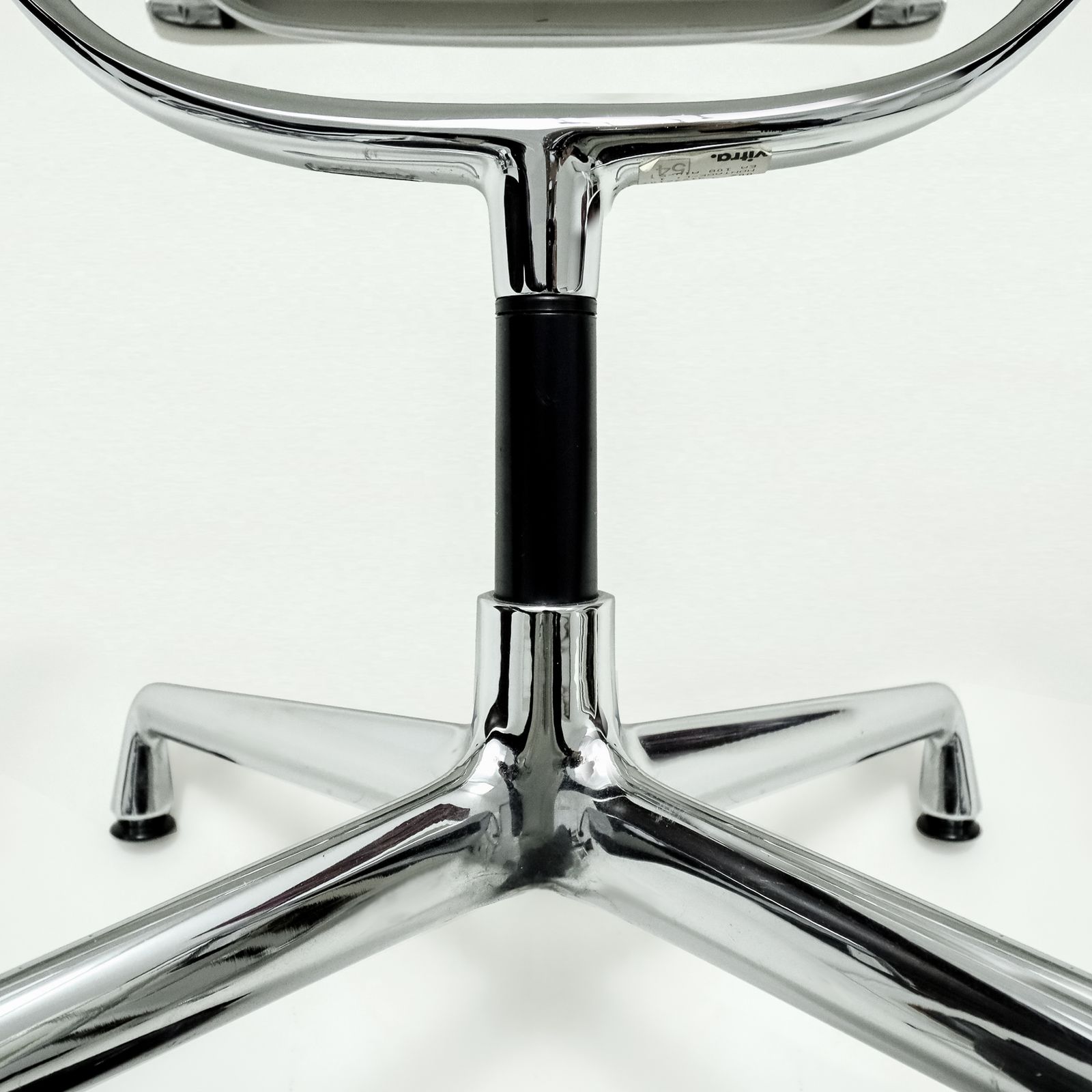 Original Vitra, Eames Ea208 Ivory Leather And Chrome Soft Pad Chairs With Revolving Bases   Two Available photo vintage