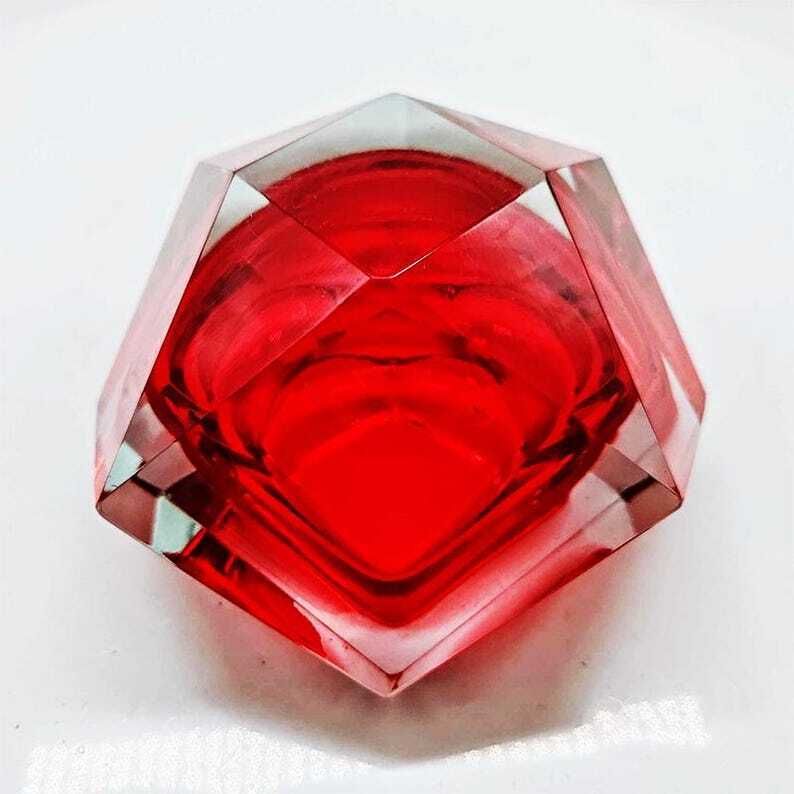 1960s Stunning Red Ashtray Or Catch All In Murano Glass By Flavio Poli For Seguso. photo vintage