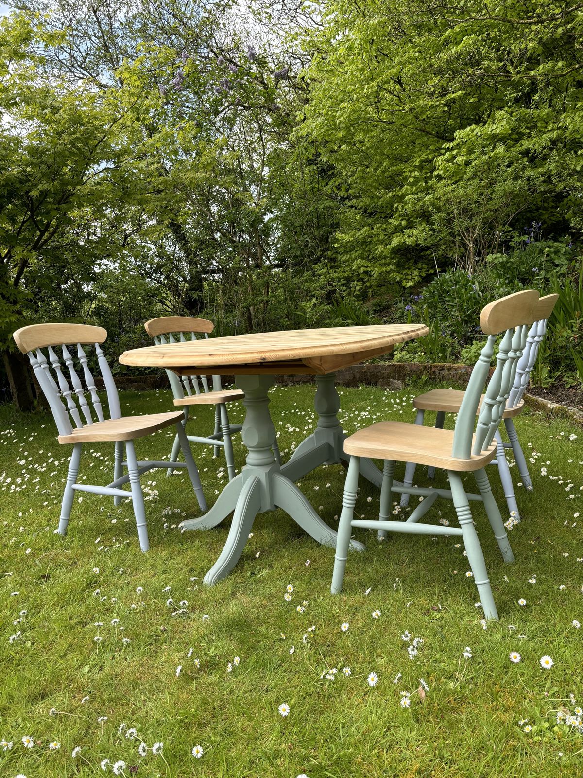 Rustic Kitchen Table And Chairs photo Furniture