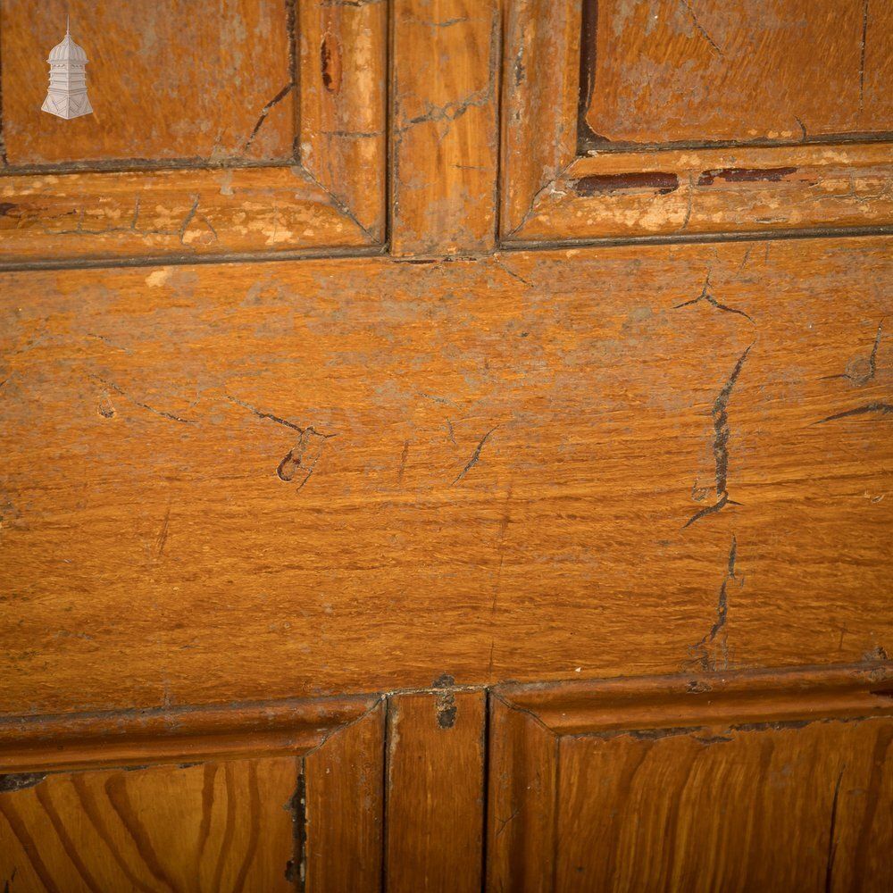 photo vintage Reclaimed 6 Panel Door – Black & Cream Paint, Faux Wood Grain, Distressed Finish