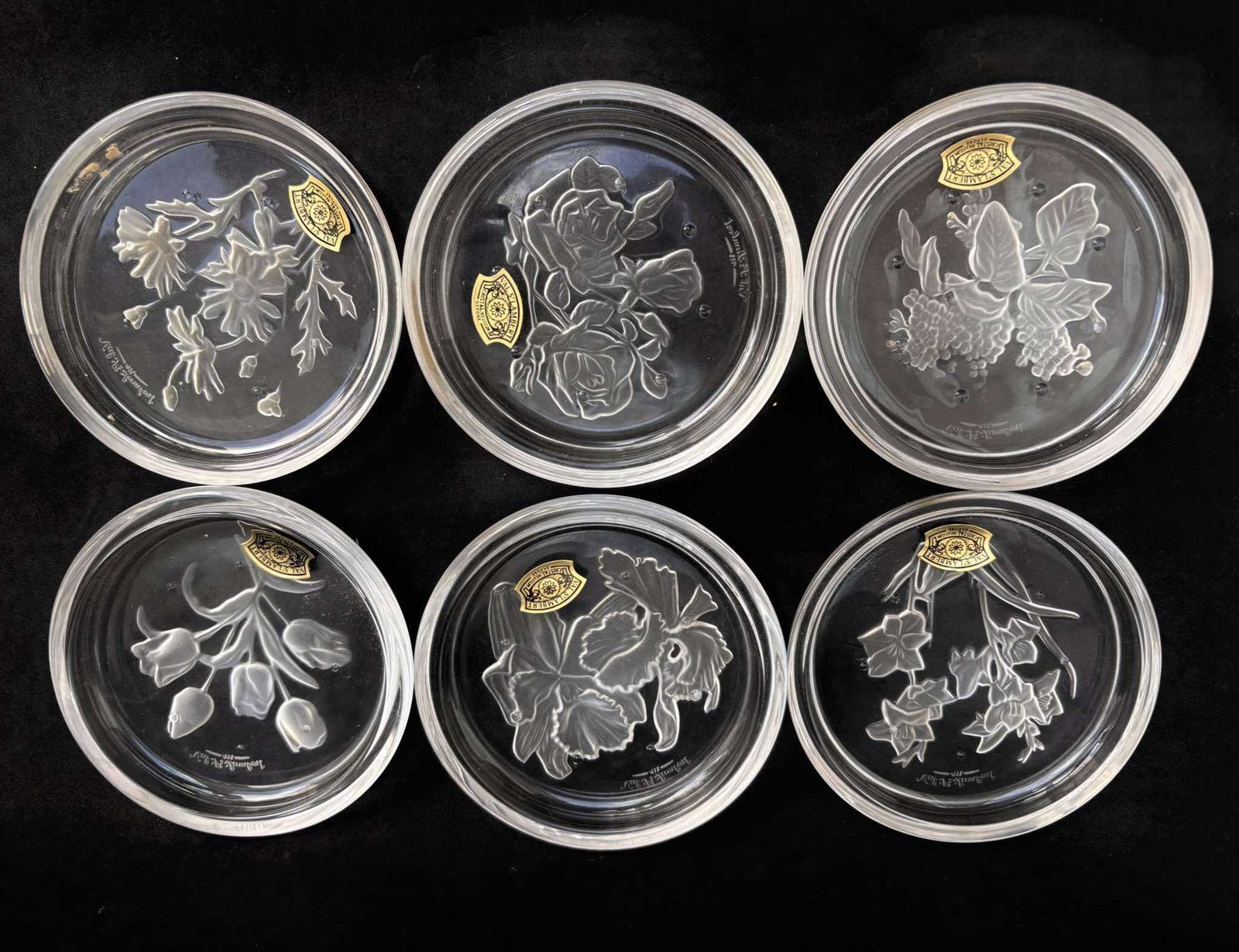 Set Of 6 Crystal Coasters From Val Saint Lambert Made In Belgium, Intaglio Crystal Flowers Crystal Cut, Crystal Relief, Bar Accessories