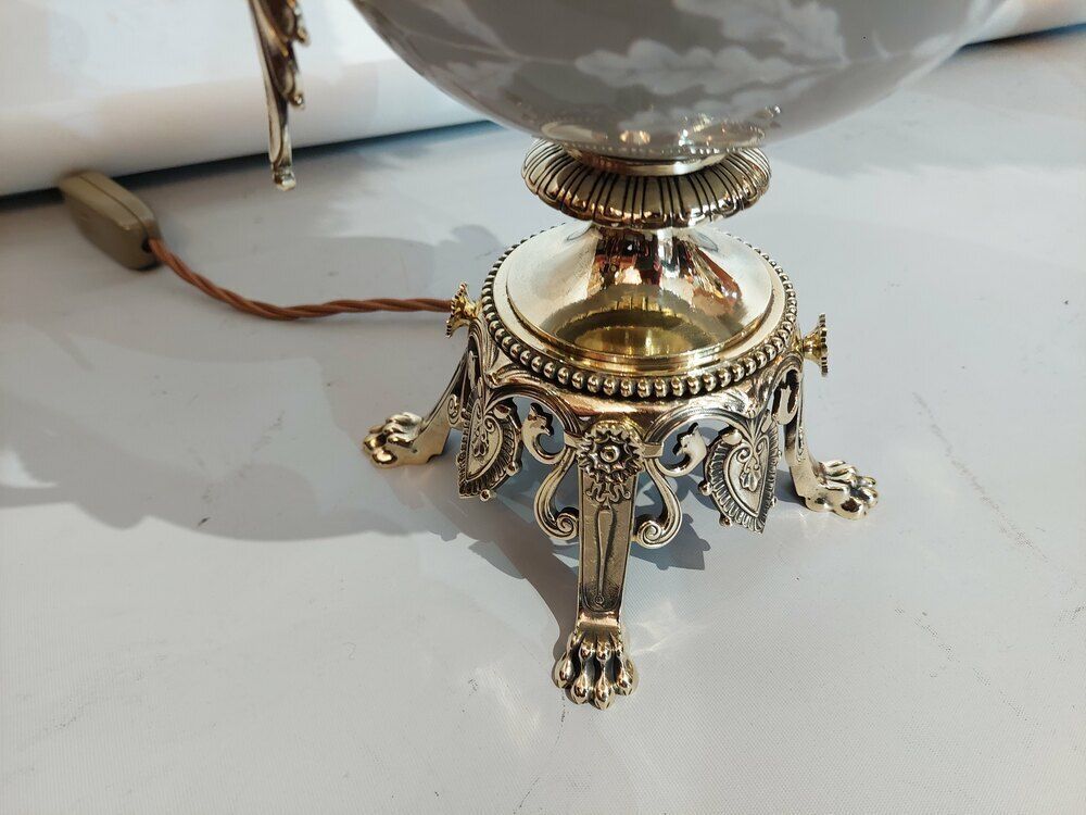 Pair Of Late 19thc Gilt Brass & Porcelain Oil Lamp photo vinterior