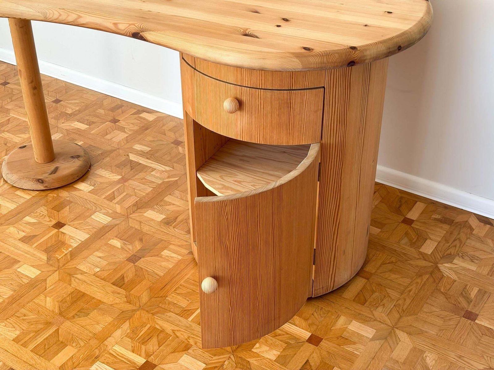 Kidney Shaped Design Desk By C. F. Christensen Silkeborg, Denmark 1970 photo vinterior