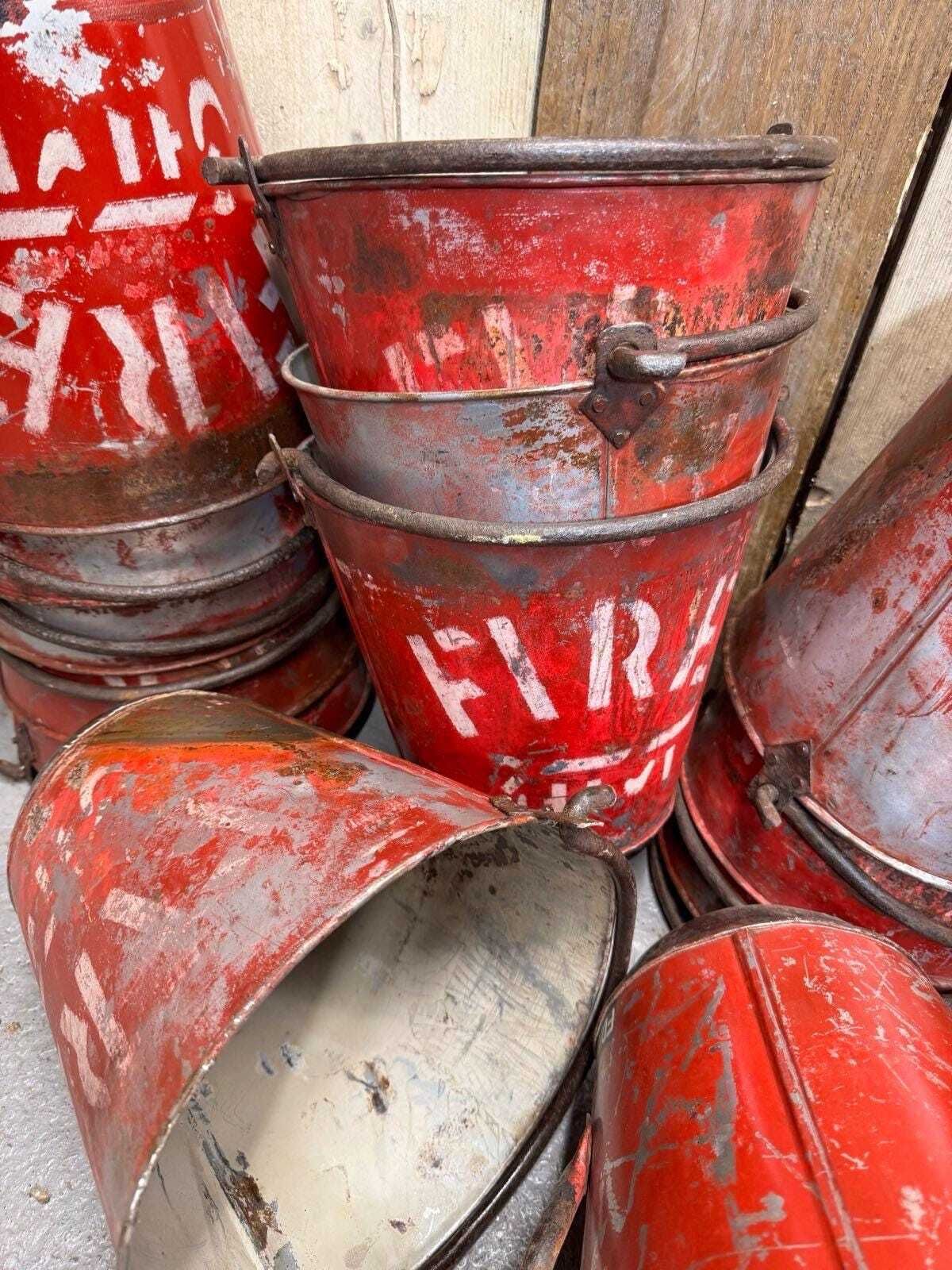 Vintage Galvanised Hanging Fire Bucket Hanging Basket / Plant Pot Planter Pail photo 70.0