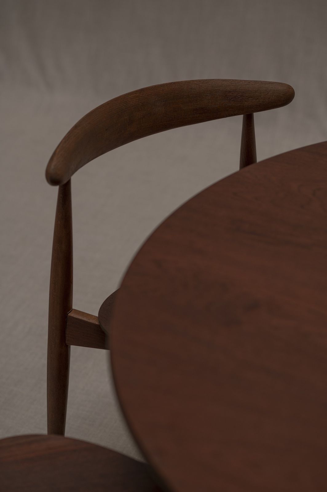 'Heart Dining Set' By Hans J. Wegner photo vintage