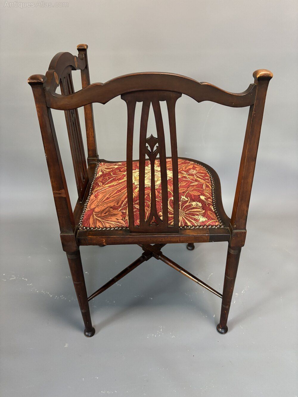 Arts & Crafts Mahogany Corner Chair photo 430.0