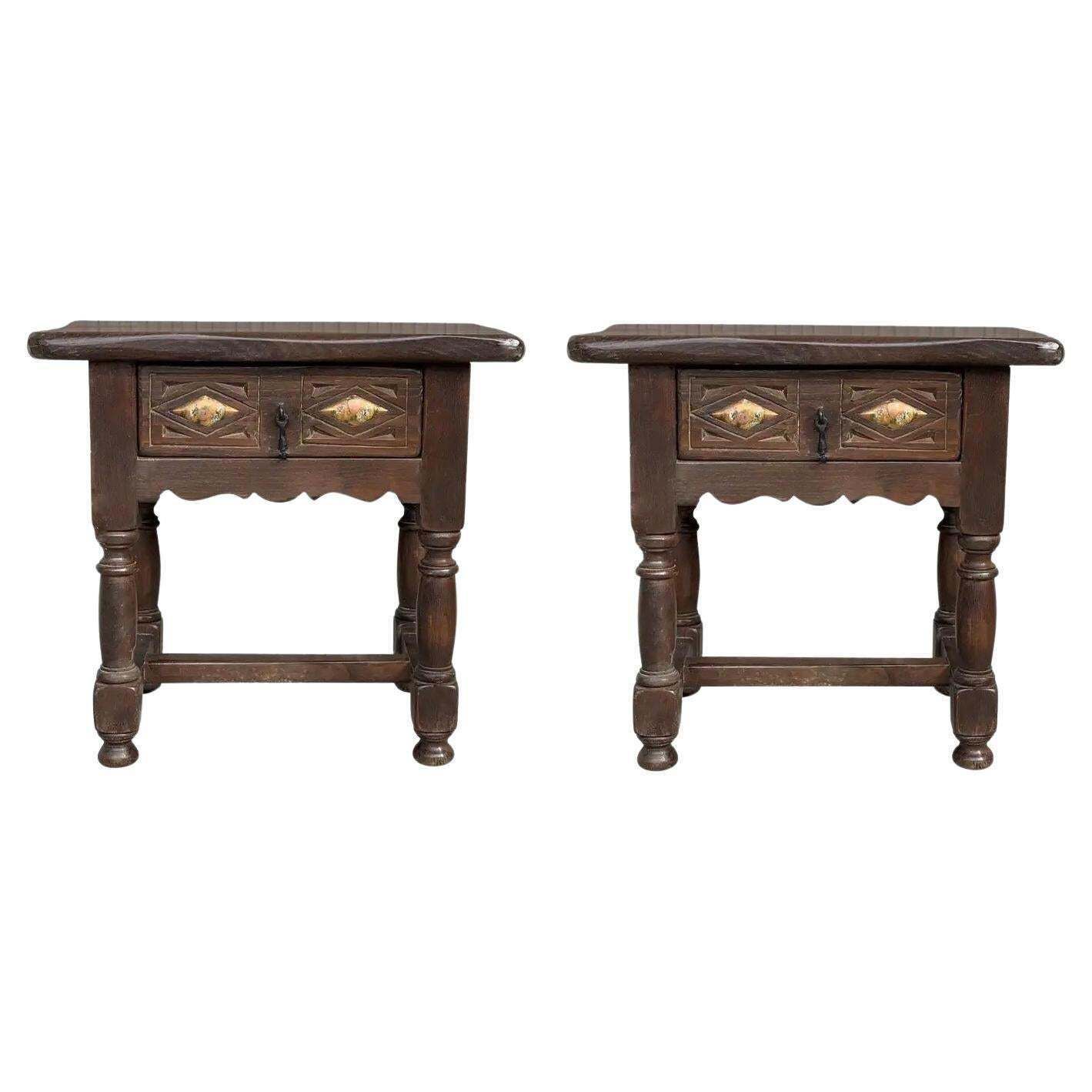 Paire de tables de chevet espagnoles du XXe siècle, tiroir et ferrures en fer