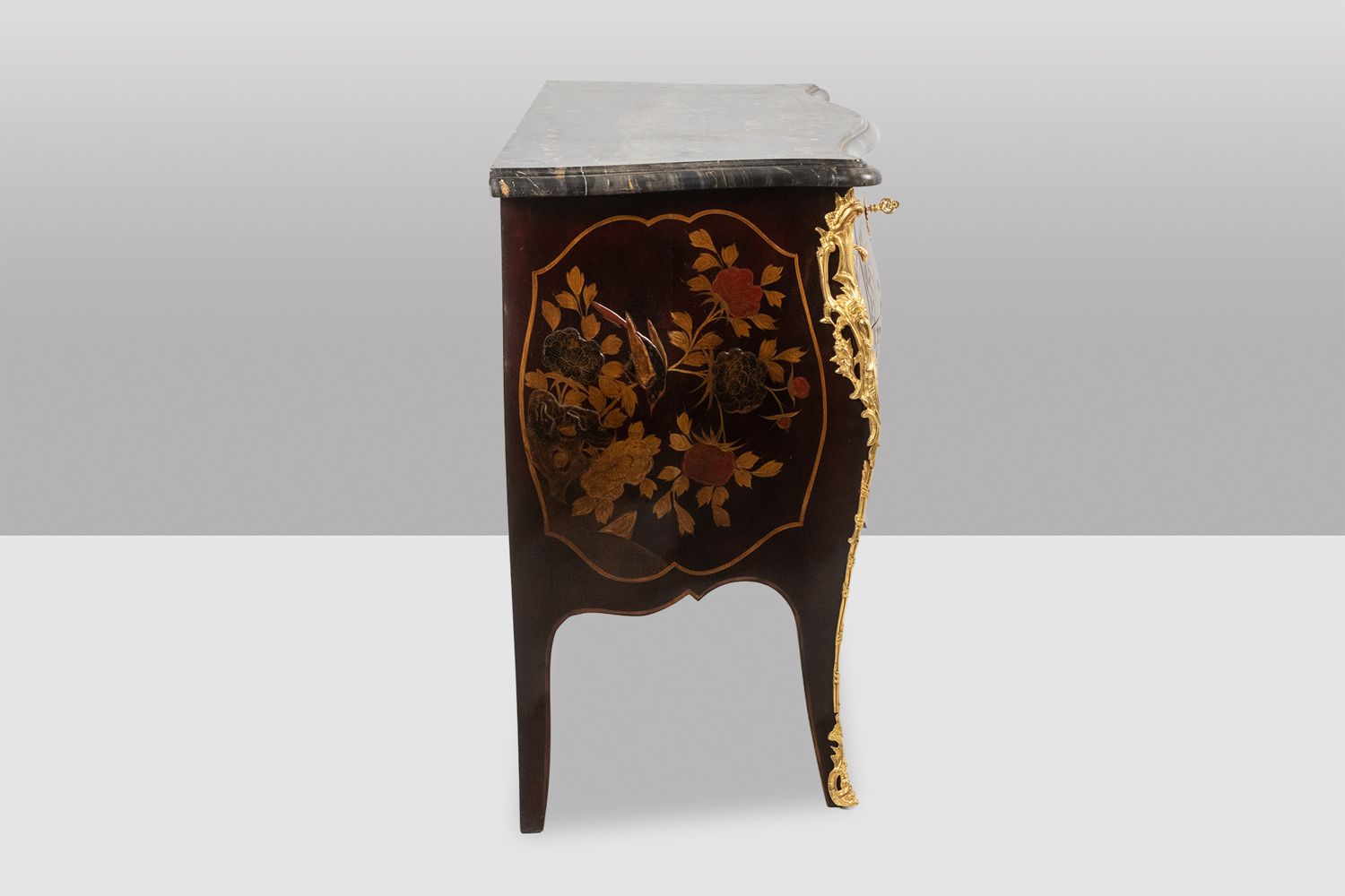 Lacquer Saute Chest Of Drawers With Marble. 1950s. photo Furniture
