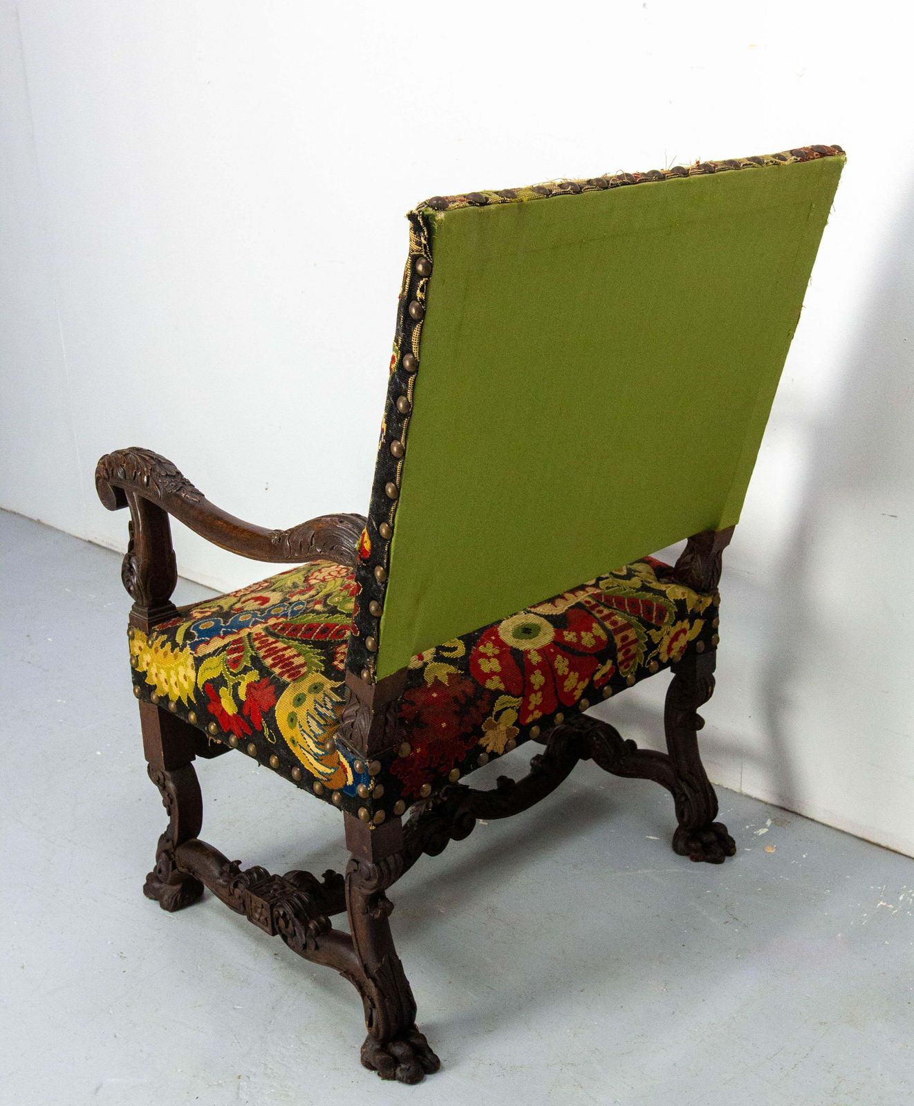 English Victorian Walnut Armchair Lion Paws Feet, Late 19th Century photo vinterior
