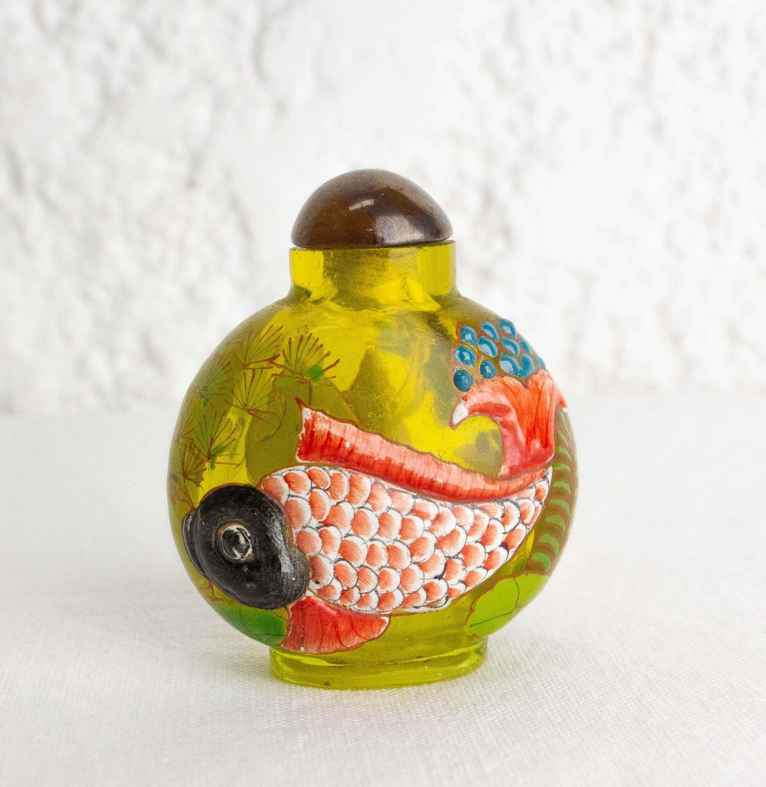 photo vintage Set Of Four Chinese Snuffboxes Or Snuff Bottles, Porcelain Enemaled Early 20th C