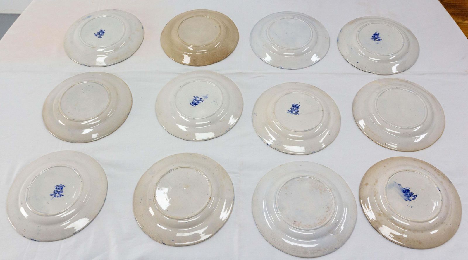 Set Of Twelve Faience Plates Chinese Style, Staffordshire, 19th Century England photo vintage