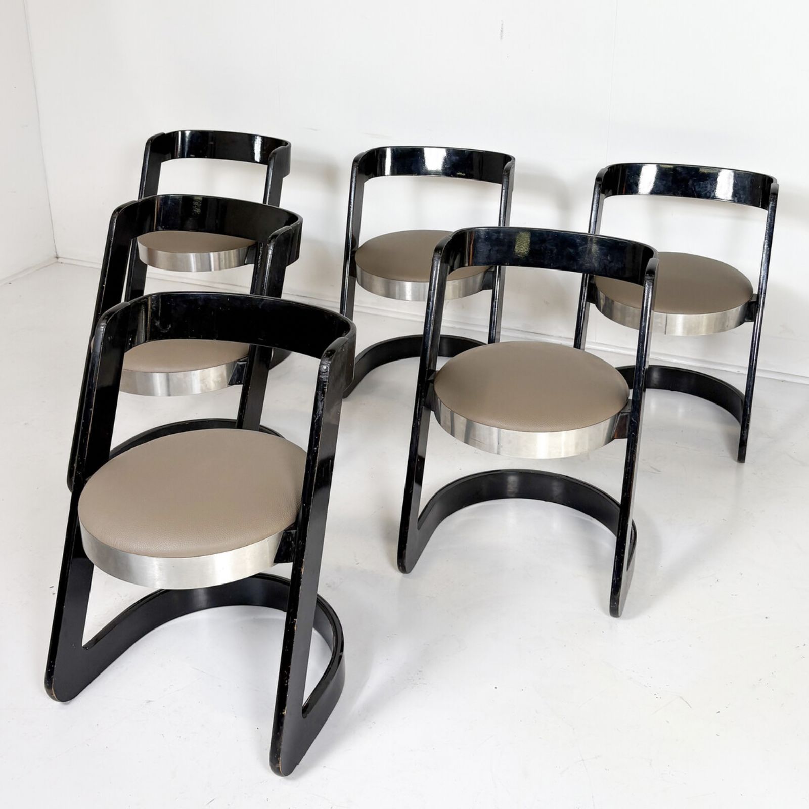 Mid Century Modern Set Of 6 Willy Rizzo Chairs For Mario Sabot, Italy, 1970s