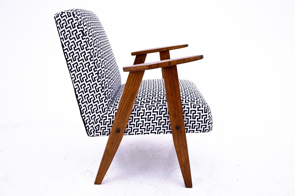 photo furniture Black And White Midcentury Armchair Model 366 Designed By Chierowski, Poland, 1960s.