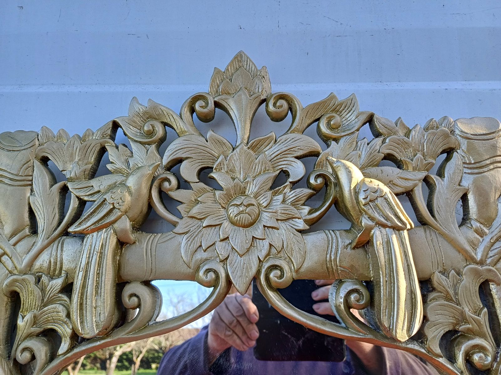 Gilded Wood Mirror, Decorated With Sculpted Birds, Height: 89 Cm, Length And Width: 61 Cm By 6 Cm, Weight: 6 Kg, Very Good Condition, photo for sale