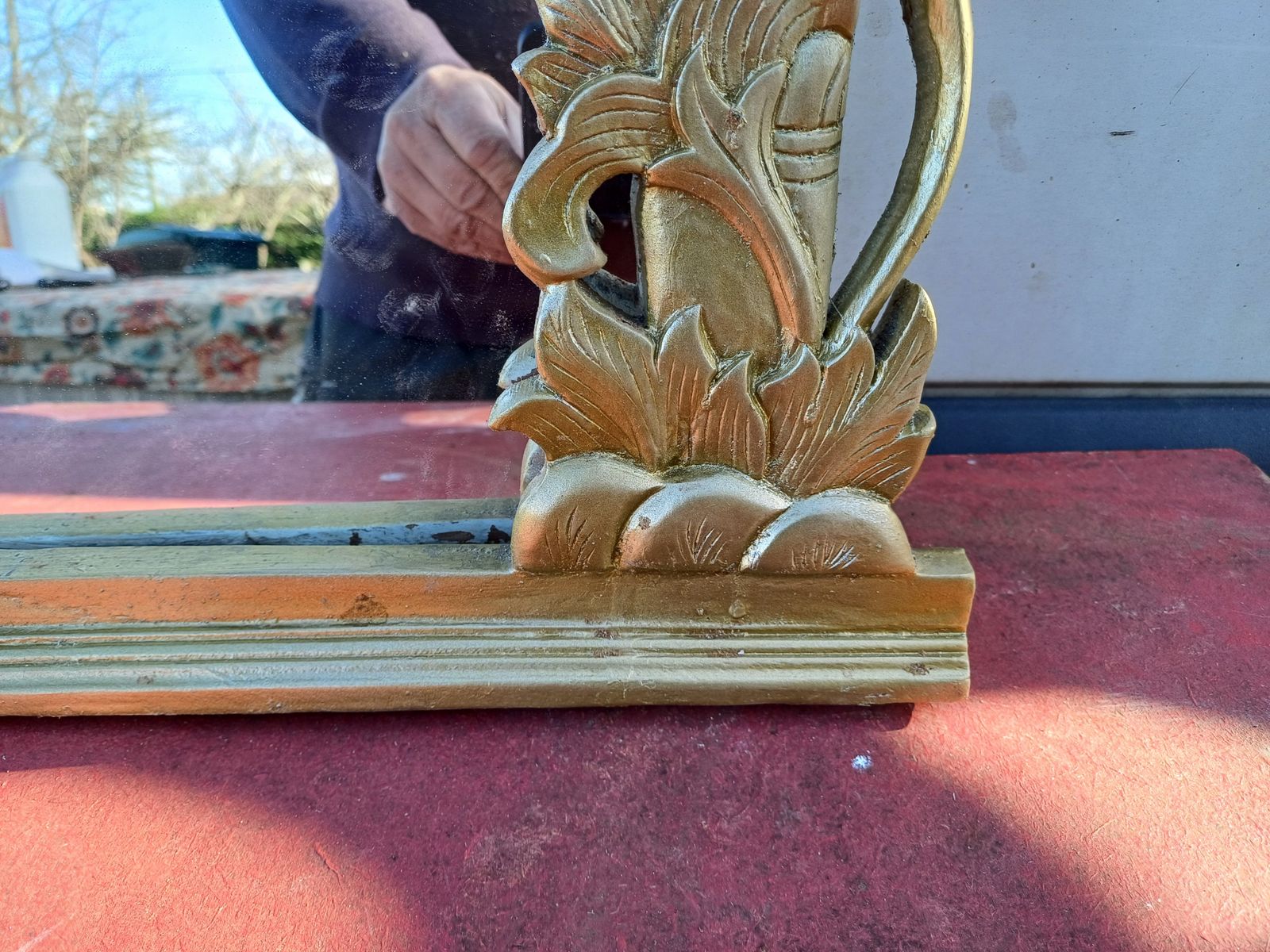 photo furniture Gilded Wood Mirror, Decorated With Sculpted Birds, Height: 89 Cm, Length And Width: 61 Cm By 6 Cm, Weight: 6 Kg, Very Good Condition,