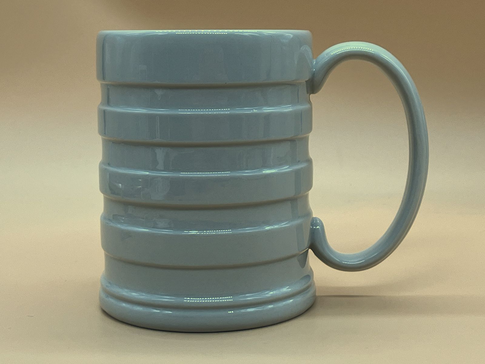 New Wedgwood Pottery Queen's Ware Collection Embossed Tankard / Mug In Original Box. photo furniture