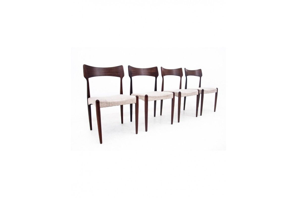 Round Table With Four Chairs From The 1960s, Denmark. After Renovation. photo vintage