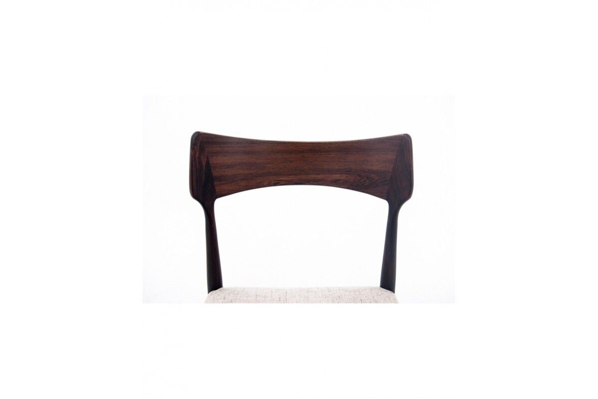 photo buy Round Table With Four Chairs From The 1960s, Denmark. After Renovation.