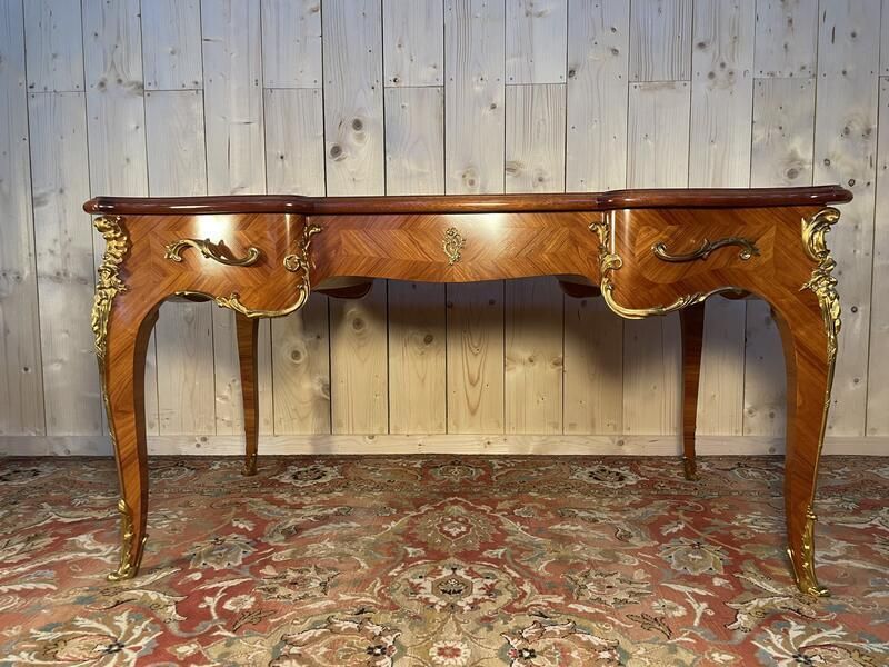 photo for sale Bureau Plat De Milieu De Style Louis XV