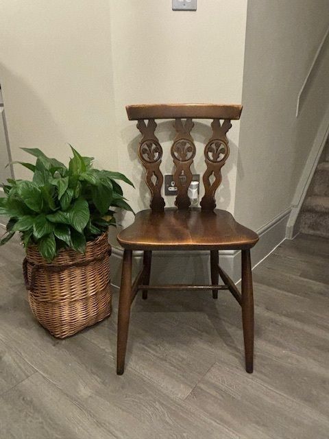 4 Ercol Windsor Fleur De Lis Chairs Traditional Finish Free Nationwide Delivery photo for sale
